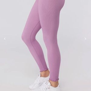 Spiritual Gangster Love Sculpt 7/8 Ruffle Legging NWT